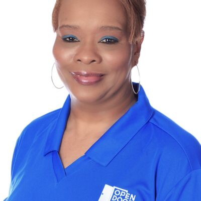 Brenda_Thomas_998A7472-CROP-SOCIAL-MEDIA